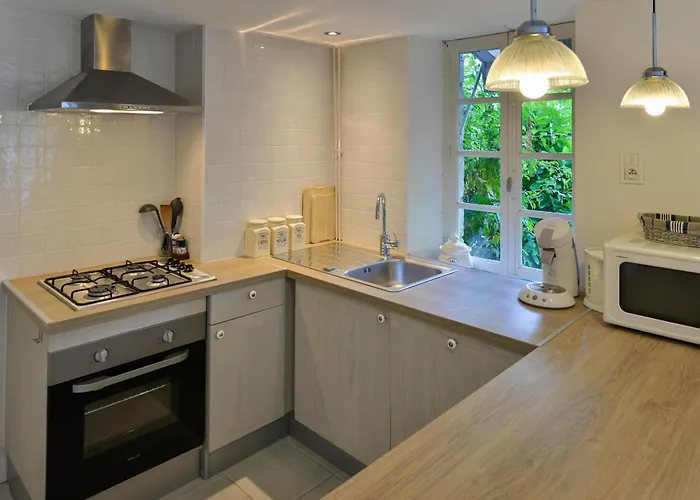 Le Prieure Le Pavillon *