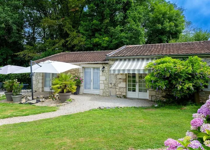 Le Prieure Le Pavillon Суйак