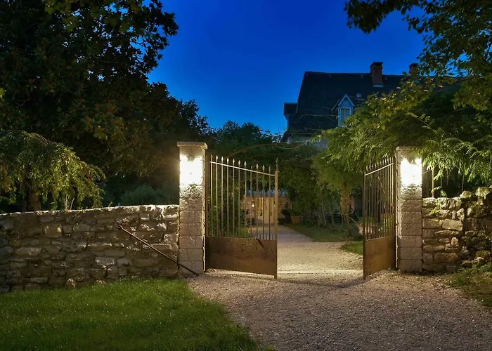 Le Prieure Le Pavillon Дом отдыха *