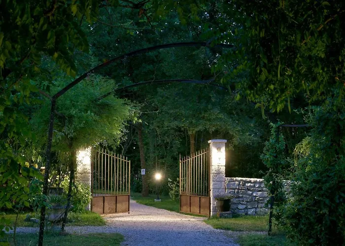 Дом отдыха Le Prieure Le Pavillon *